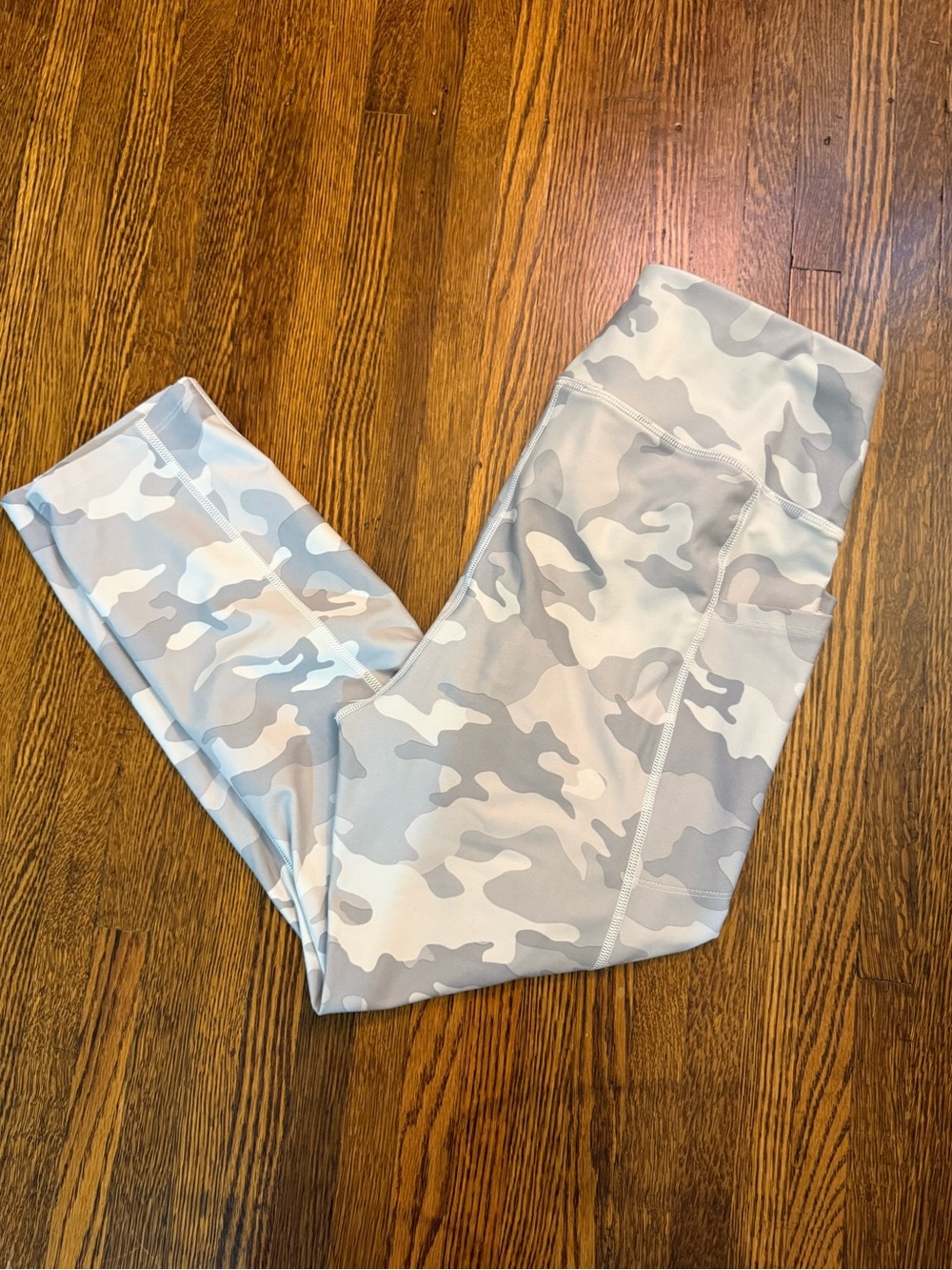 Athletic Works Gray and white camouflage M